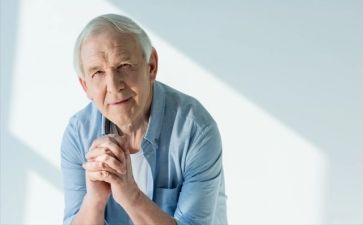 老人与树作文通用5篇